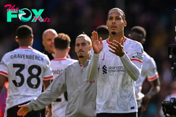 LONDON, ENGLAND - Saturday, October 5, 2024: Liverpool's captain Virgil van Dijk celebrates after the FA Premier League match between Crystal Palace FC and Liverpool FC at Selhurst Park. Liverpool won 1-0. (Photo by David Rawcliffe/Propaganda)