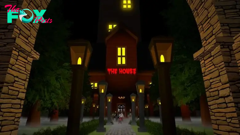 Roblox The House Td Showing The House Through Archway And Street Lights