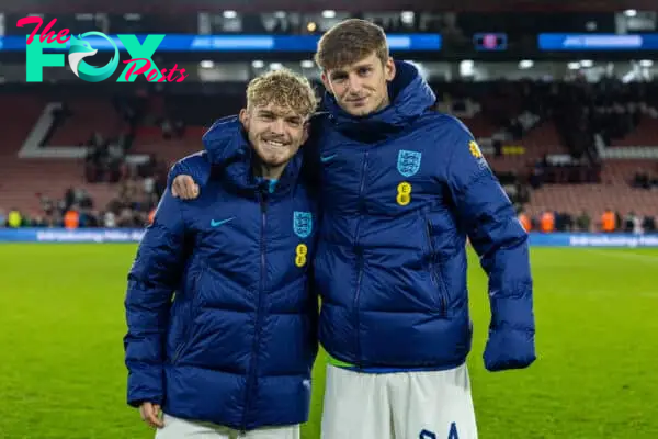 SHEFFIELD, ENGLAND - Tuesday, September 27, 2022: Liverpool's Harvey Elliott (L) and Tyler Morton after the International friendly between England Under-21’s and Germany Under-21’s at Bramall Lane. (Photo by David Rawcliffe/Propaganda)