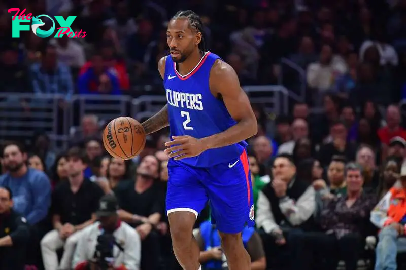 Los Angeles Clippers forward Kawhi Leonard (2)