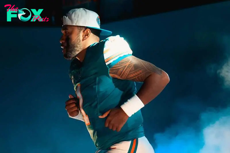 The Miami Dolphins quarterback returns in Week 8 against the Cardinals, with concussion thoughts front of mind.