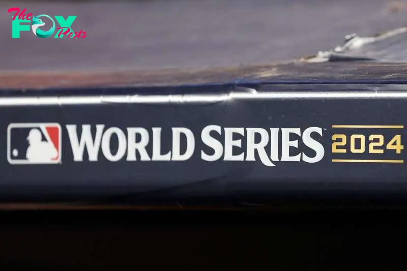 Who is singing the national anthem for game 3 of the 2024 MLB World Series?