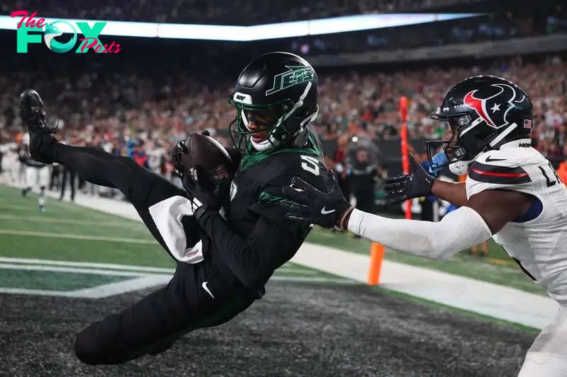 The initial call was an incomplete pass, but the video replay confirmed that Wilson’s shin was down in the end zone, resulting in a New York Jets touchdown.