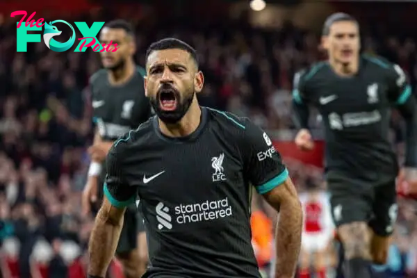 LONDON, ENGLAND - Sunday, October 27, 2024: Liverpool's Mohamed Salah celebrates after scoring the second equalising goal during the FA Premier League match between Arsenal FC and Liverpool FC at the Emirates Stadium. (Photo by David Rawcliffe/Propaganda)