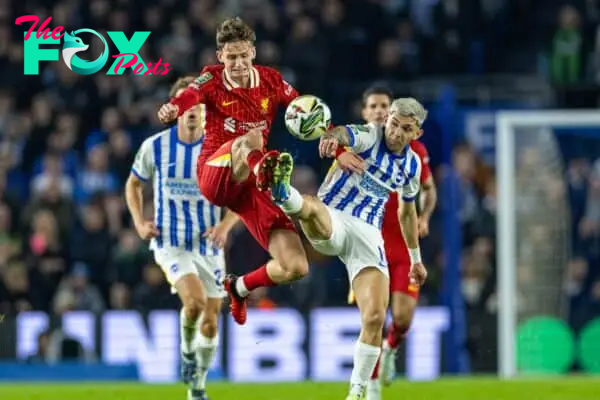 BRIGHTON & HOVE, ENGLAND - Wednesday, October 30, 2024: Liverpool's Tyler Morton (L) is challenged by Brighton & Hove Albion's Brajan Gruda during the Football League Cup 4th Round match between Brighton & Hove Albion FC and Liverpool FC at the AMEX Community Stadium. (Photo by David Rawcliffe/Propaganda)