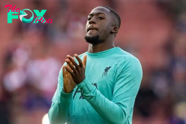 LONDON, ENGLAND - Sunday, October 27, 2024: Liverpool's Ibrahima Konaté during the pre-match warm-up before the FA Premier League match between Arsenal FC and Liverpool FC at the Emirates Stadium. (Photo by David Rawcliffe/Propaganda)