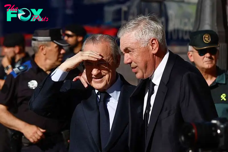 Florentino Pérez y Carlo Ancelotti durante la celebración por la Champions.