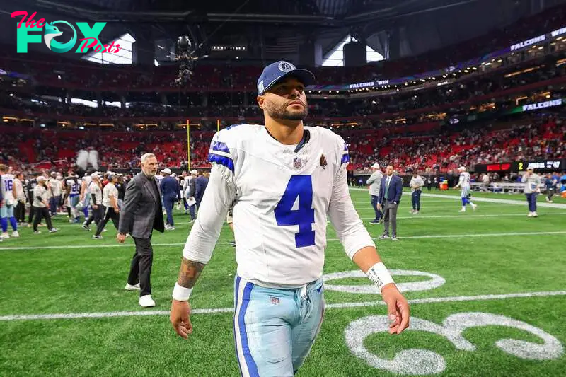 Dallas Cowboys quarterback Dak Prescott left their Week 9 game with a hamstring issue and more bad news about its severity has been revealed since.