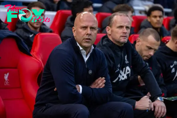 LIVERPOOL, ENGLAND - Saturday, October 19, 2024: Liverpool's head coach Arne Slot during the FA Premier League match between Liverpool FC and Chelsea FC at Anfield. (Photo by David Rawcliffe/Propaganda)