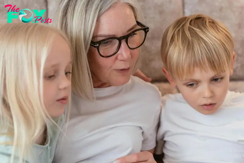 A woman bonding with her grandchildren | Source: Pexels