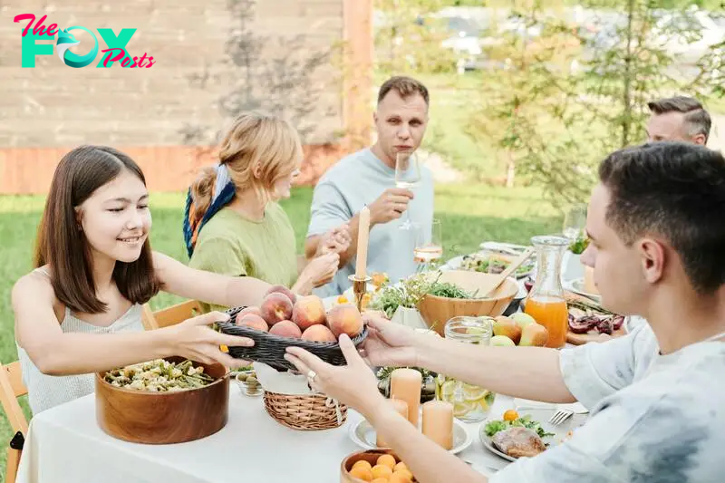 A family enjoying a meal together | Source: Pexels