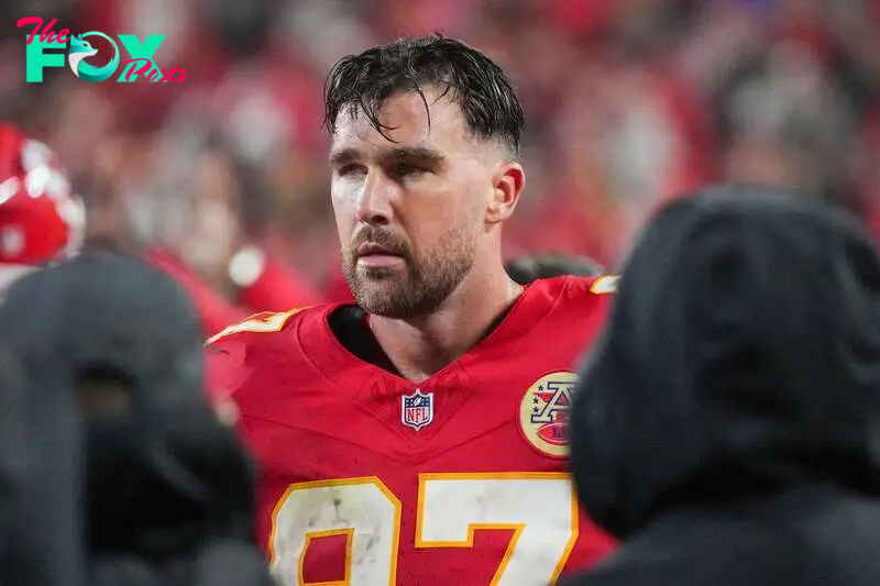 Last season, Kansas City Chiefs star Kelce pocketed the highest basic salary of any tight end in the league.