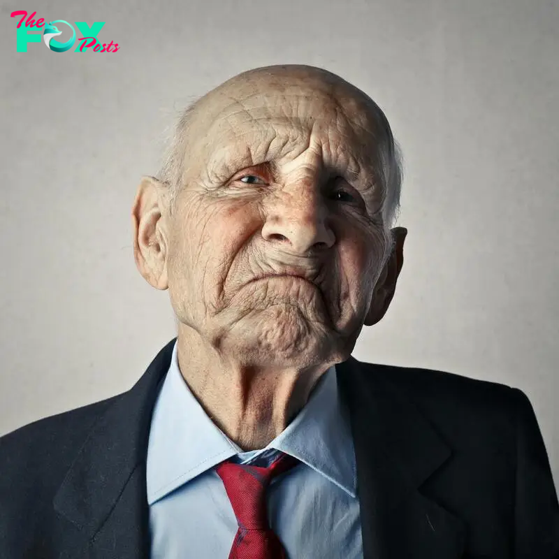 An angry old man | Source: Pexels