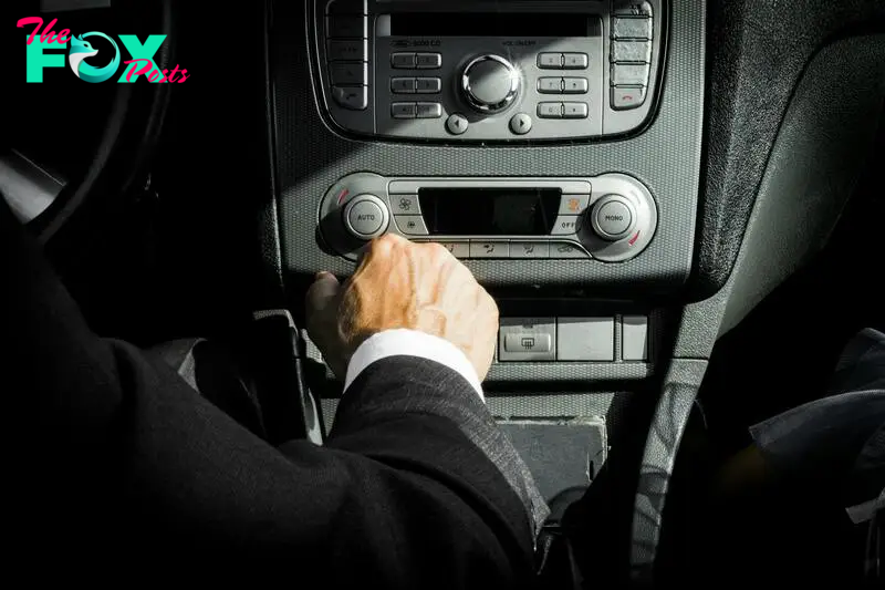 A man sitting in a car | Source: Pexels