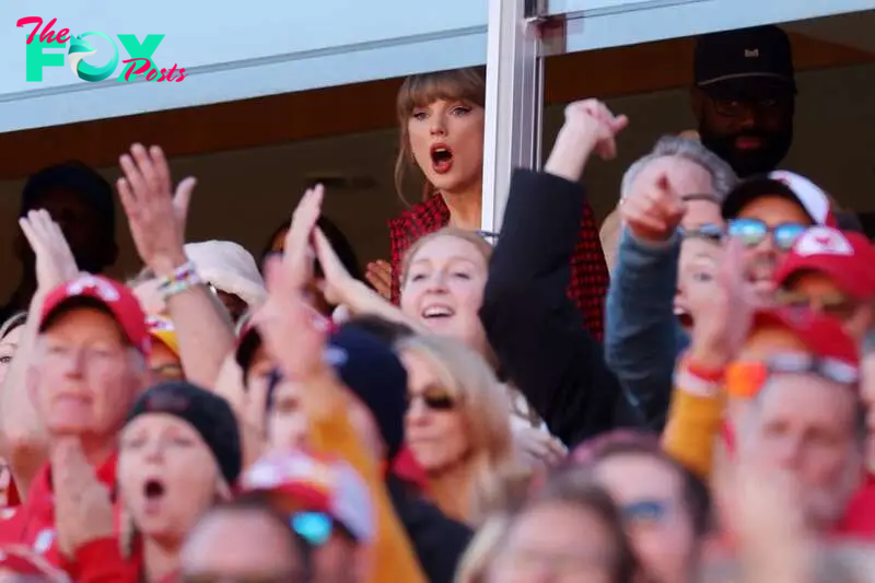 The singer, who has attended several Chiefs games this season, completed a run of six nights at Toronto’s Rogers Centre on Saturday.