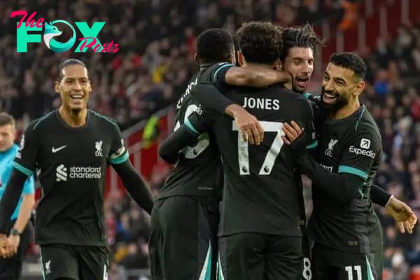 SOUTHAMPTON, ENGLAND - Sunday, November 24, 2024: Liverpool's Dominik Szoboszlai (2nd from R) celebrates with team-mates after scoring the first goal during the FA Premier League match between Southampton FC and Liverpool FC at St Mary's Stadium. (Photo by David Rawcliffe/Propaganda)