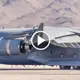 See Here How a Huge US Aircraft Weighing 265 Tons Takes Off with Full Thrust in the Middle of the Desert