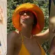 Kendall Jenner Slays In The Sun Wearing Neon Orange String Bikini With Matching Sunglᴀsses And Bucket Hat