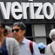 Verizon wins FAA technology deal worth up to $2.4 billion