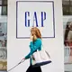 Gap cuts 1,800 corporate jobs amid sales slump