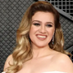 Kelly Clarkson Says She’s ‘Really Loving Not Having a Man’ in Her Life After Divorce: ‘It’s Too Hard’