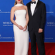 rr Scarlett Johansson Radiates Elegance in a Strapless Gown, Proudly Supporting Host Husband Colin Jost at the White House Correspondents’ Dinner, Their Affection Illuminating the Red Carpet!