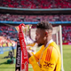 tl.Andre Onana delivered a stellar performance and kept a clean sheet for nearly the entire FA Cup final against Manchester City, securing an emotional victory for Manchester United.