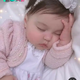 The adorable baby’s enchanting charm is being widely shared on social networks as it captivates millions of hearts even while the angels are sleeping.