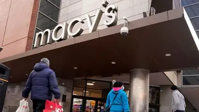 Macy's heads into holidays strongly, boosts 2022 guidance