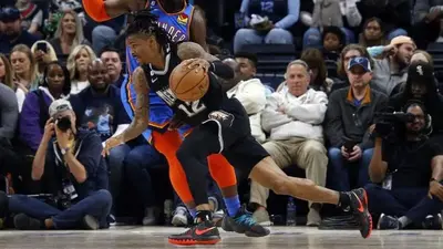 Ja Morant injury update: Grizzlies star suffers apparent ankle injury vs. Thunder, does not return to game