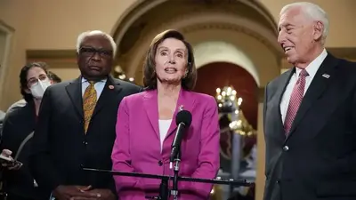 Nancy Pelosi and Steny Hoyer's long and sometimes tense relationship as Democratic leaders