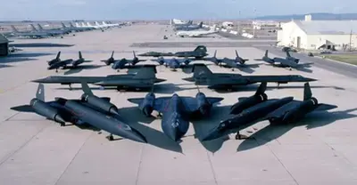 10 сгаzу Facts We Just Learned About The SR-71 Blackbird