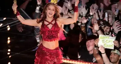 J. Lo pole dances, Shakira shakes during fiery Super Bowl halftime show