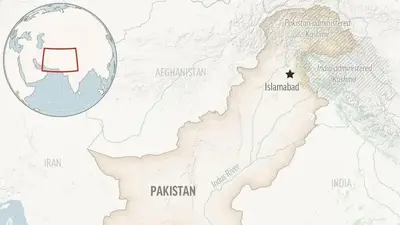 Bakery bombing in southwest Pakistan kills 1, wounds 6