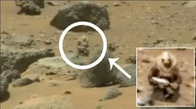 Mysterious Alien Warrior Captured By Curiosities On Mars (Video)