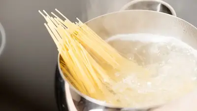 The reason you should save pasta water isn’t what you think