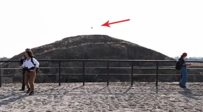 UFO Caught on Google Earth Images Over Pyramid In Teotihuacan, Mexico
