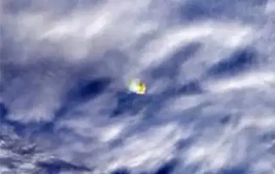 Nasa tries to disguise the giant UFO 3 miles in the Bering Sea by calling it a meteor