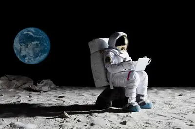 Man could be living on the Moon by end of decade