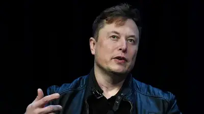 Elon Musk rebuffed in bid to move Tesla tweet trial to Texas