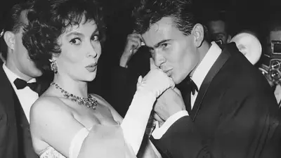 Italian film legend Gina Lollobrigida dies at age 95