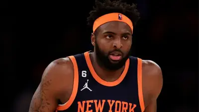 Mitchell Robinson injury update: Knicks big man out at least three weeks after thumb surgery