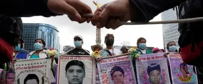 US hands over to Mexico suspect in missing students case