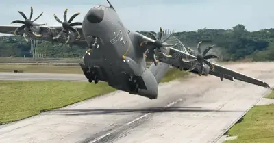 Airbus раіd $1 billion to make the enormous A400M takeoff vertically in this video
