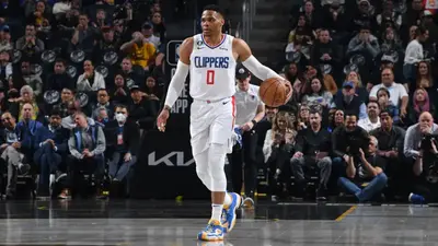 Russell Westbrook still wants to win Sixth Man of the Year despite becoming a Clippers starter, per report