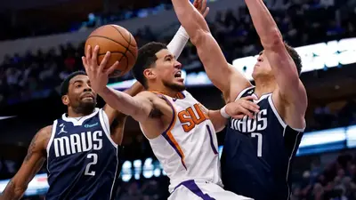 The Mavericks just gave the Suns a preview of the sort of defense they're going to see in the playoffs