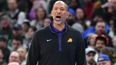 Suns' Monty Williams calls out refs after Giannis shoots 24 free throws in Bucks win: 'It's just not fair'