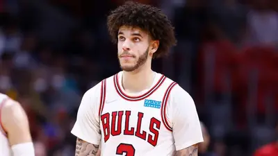 Bulls' Lonzo Ball to have third knee surgery; could miss all of 2023-24 season, per report