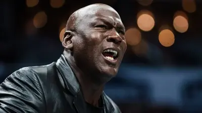 Michael Jordan in talks to sell majority ownerhsip stake in Charlotte Hornets, per report