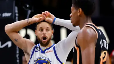Here's one fascinating stat that explains the Warriors' total ineptitude on the road